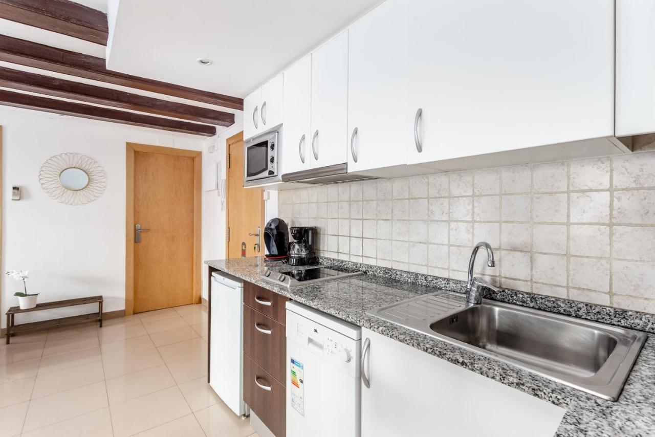 Lodging Apartments Liceu 11 Барселона Екстер'єр фото